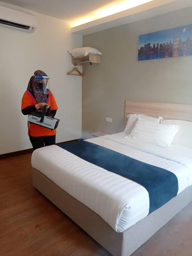 1 Orange Hotel Klia & Klia2 Sepang Exterior photo